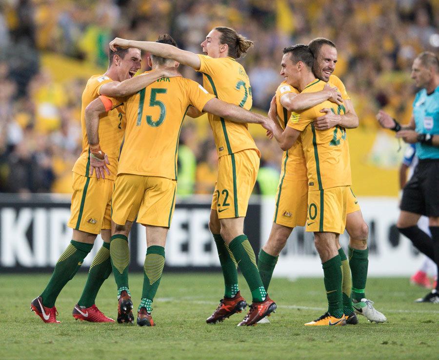诺伊尔：孔帕尼有很多值得称道的优点；我现在只专注于俱乐部