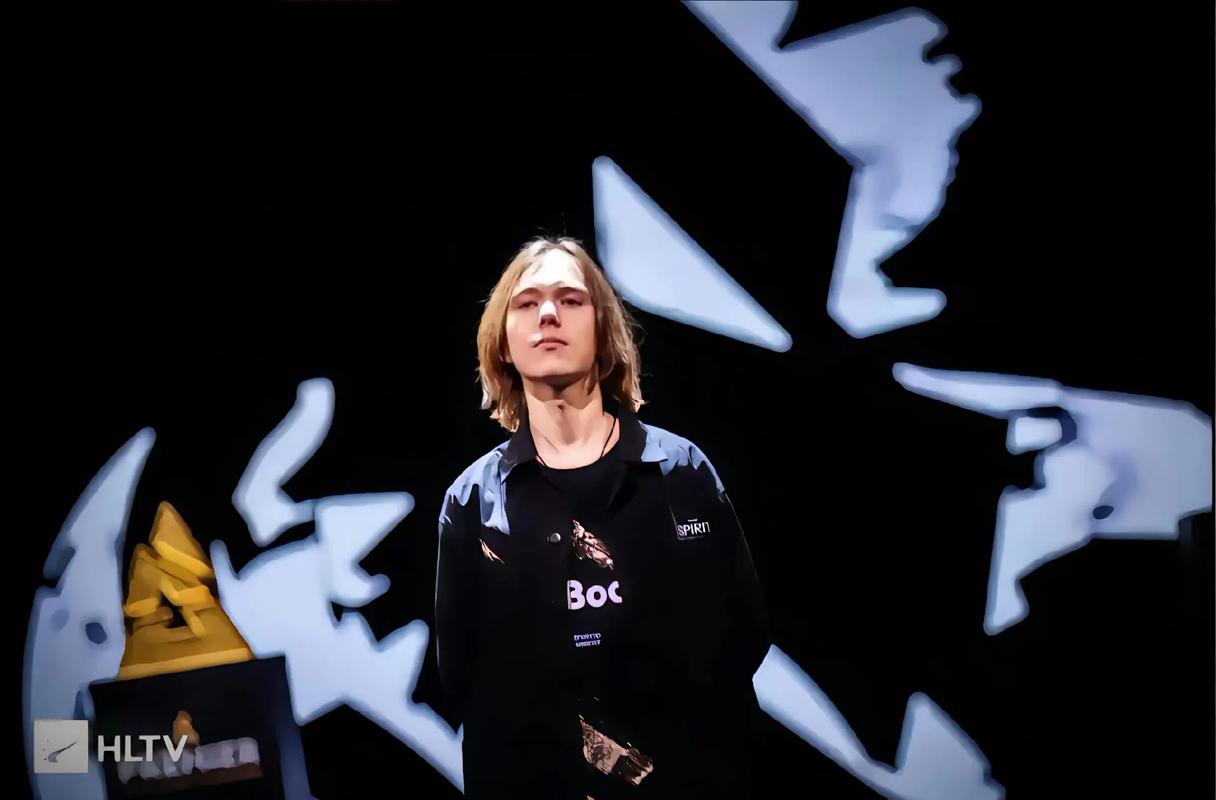 shanks小炮持续重火力压制 AL凶猛攻势24分钟速推JDG赢下首局